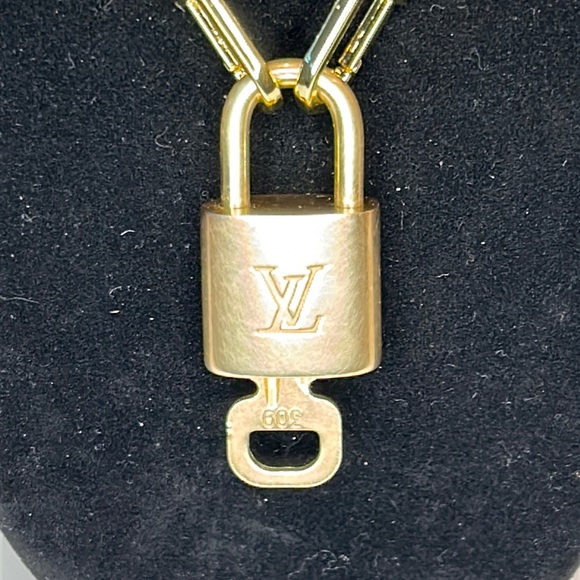LOUIS VUITTON | Gold-Toned Lock and Key Set #309 on 16” Link Chain - Picture 2 of 4